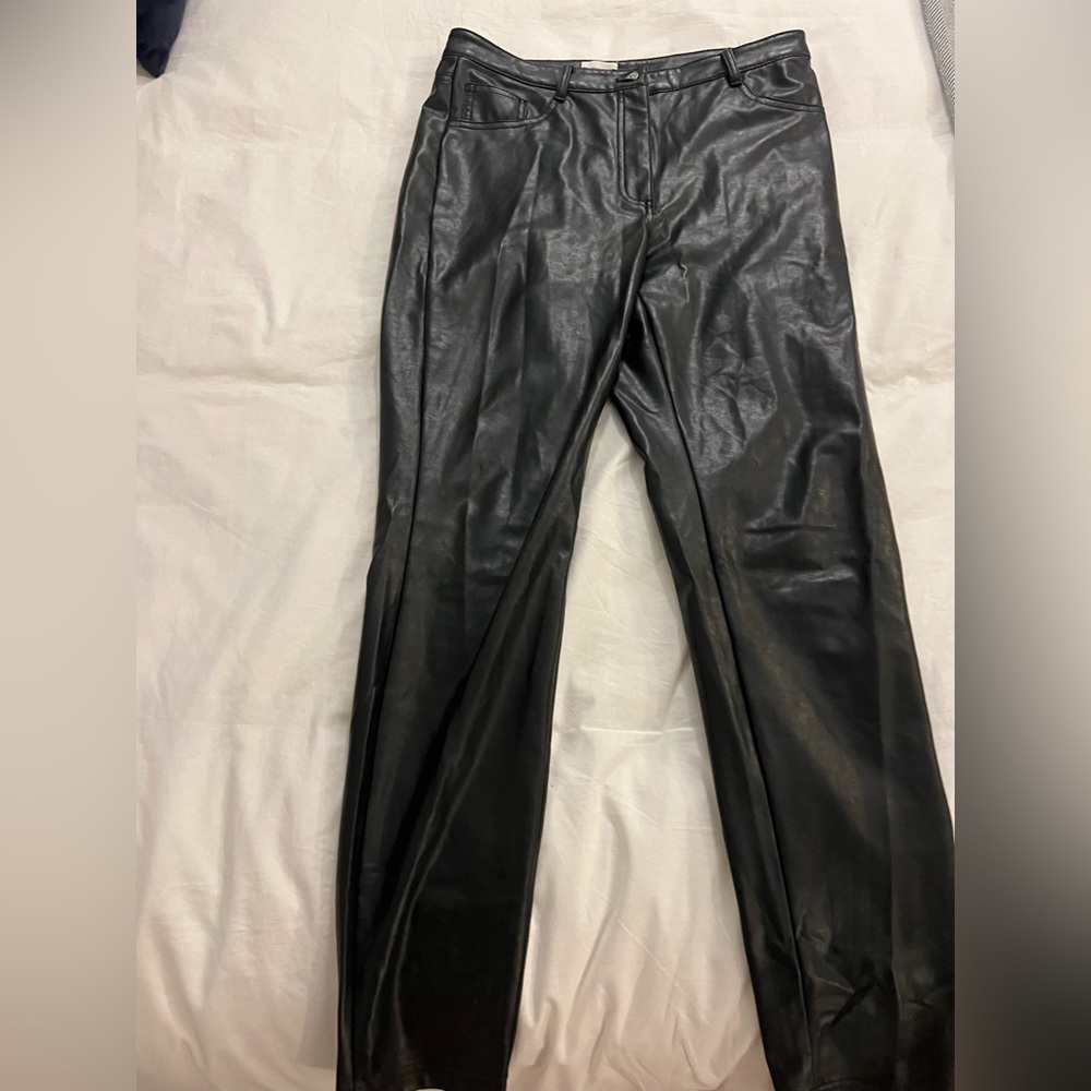 Aritzia Wilfred Free Vegan Leather Pant